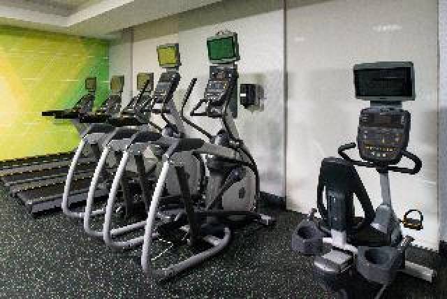 Desportos y Entretenimento
