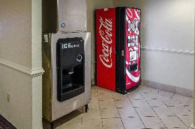 Desportos y Entretenimento