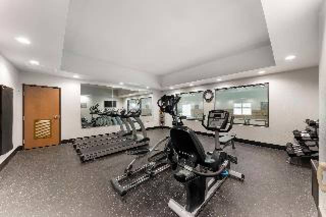 Desportos y Entretenimento