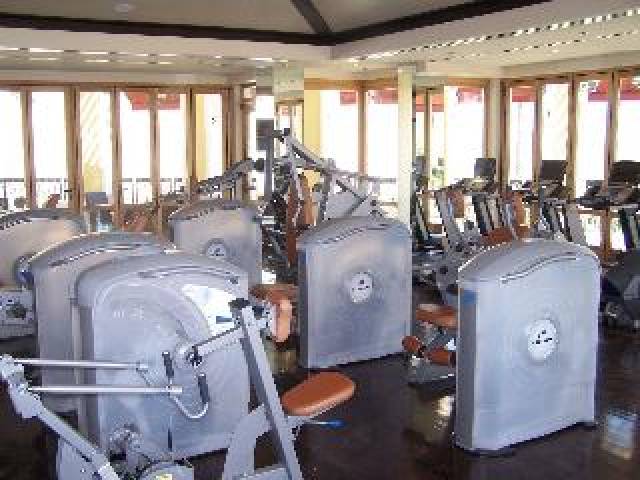 Desportos y Entretenimento