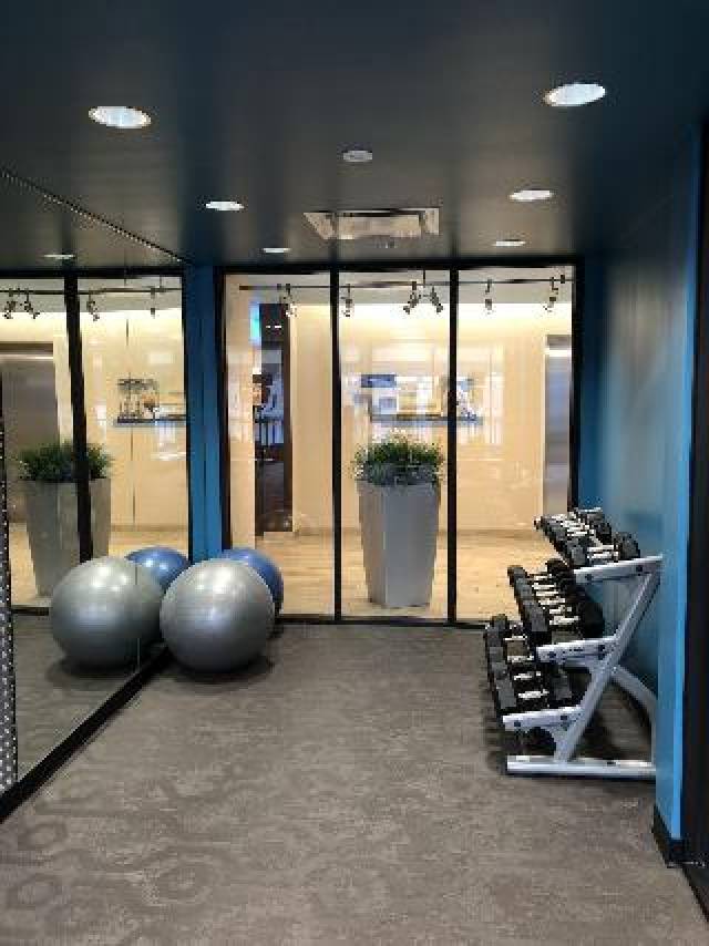 Desportos y Entretenimento