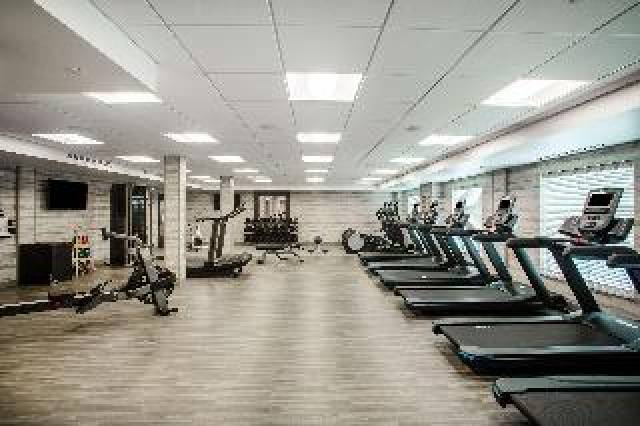 Desportos y Entretenimento