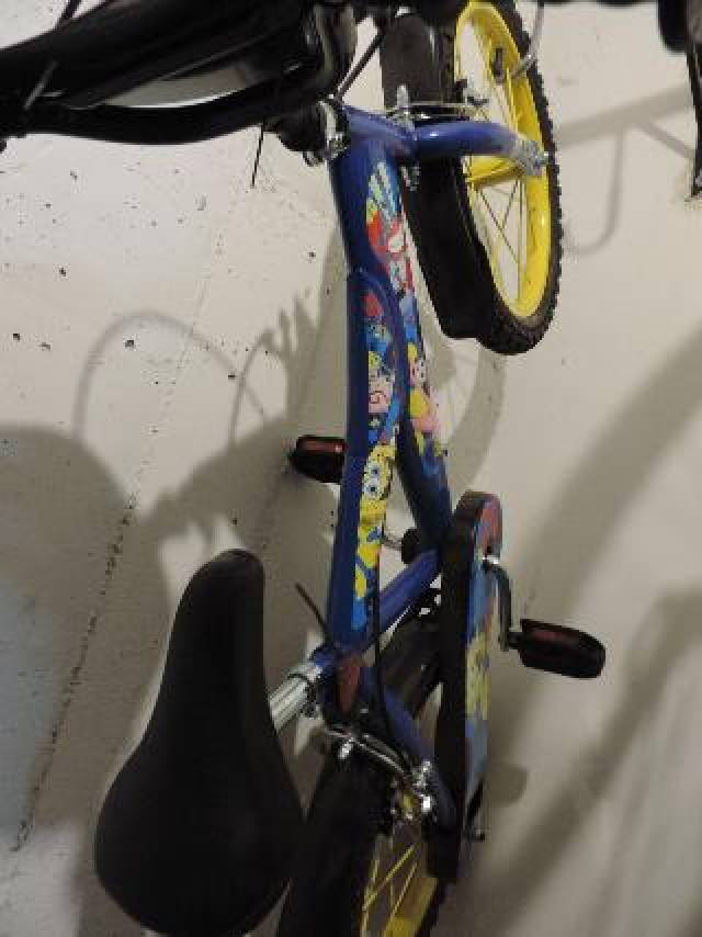 Desportos y Entretenimento
