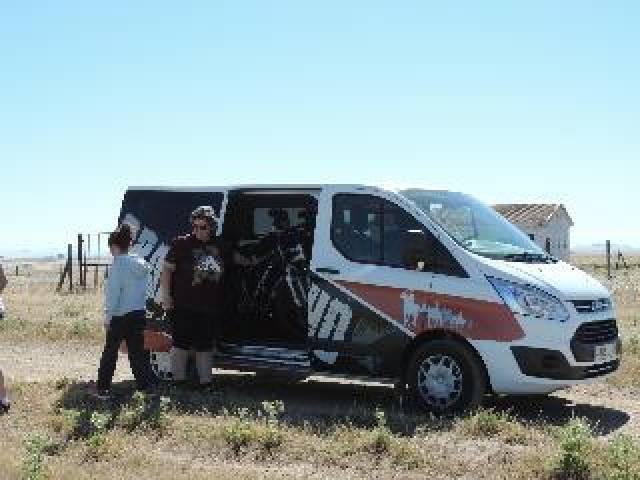Desportos y Entretenimento