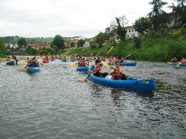 Desportos y Entretenimento