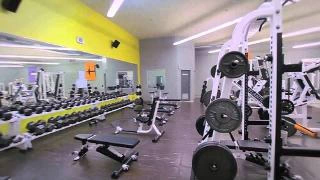 Desportos y Entretenimento