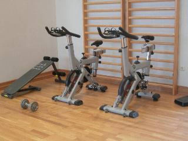 Desportos y Entretenimento