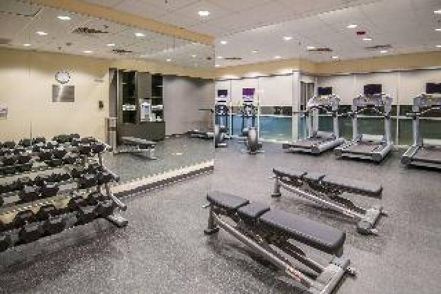 Desportos y Entretenimento