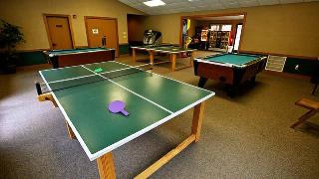Desportos y Entretenimento