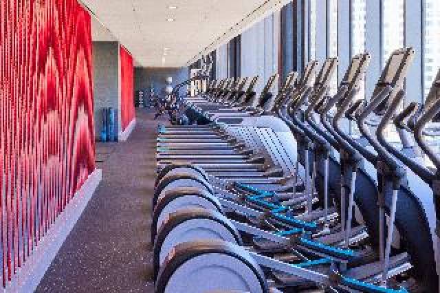 Desportos y Entretenimento