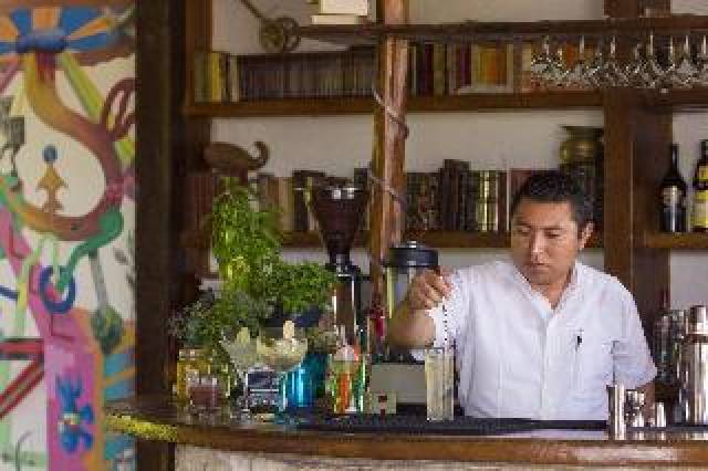 Bar