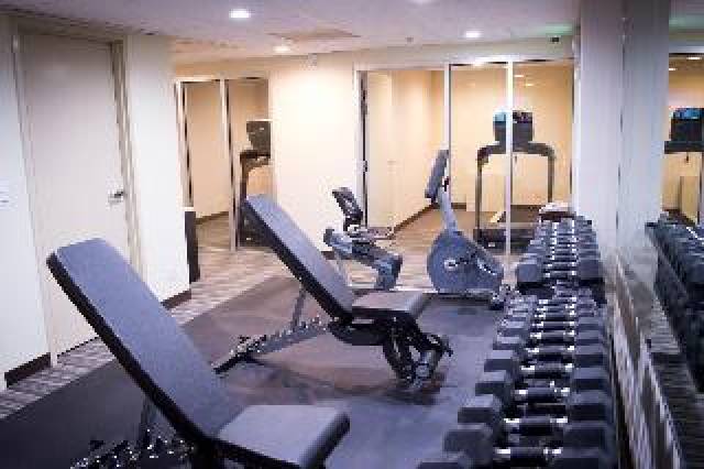 Desportos y Entretenimento