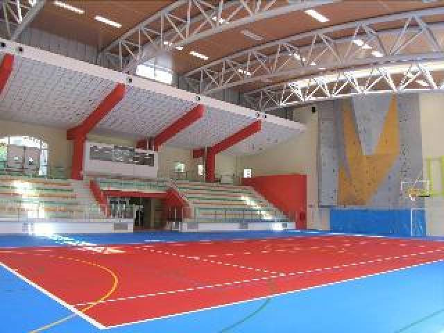 Desportos y Entretenimento