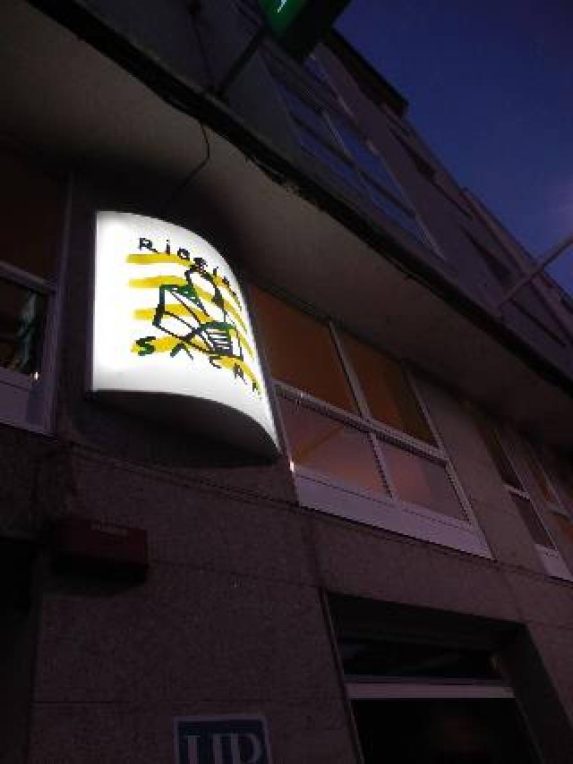 Desportos y Entretenimento