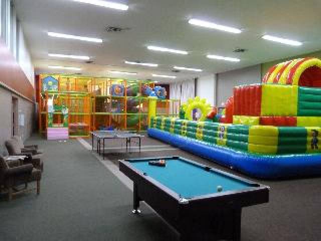 Desportos y Entretenimento