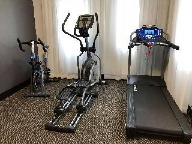 Desportos y Entretenimento