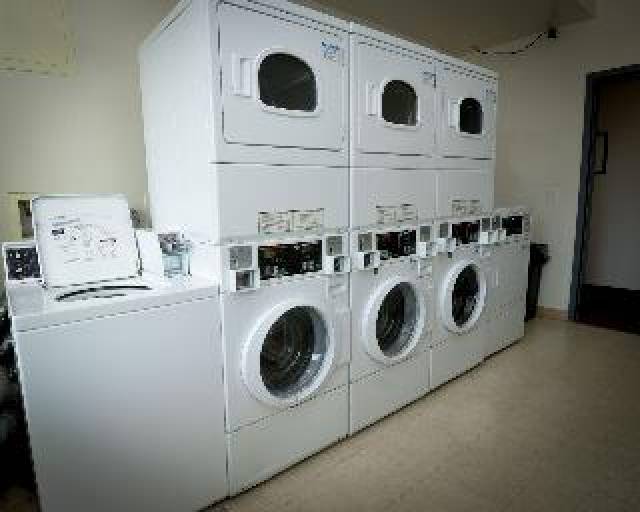 Desportos y Entretenimento