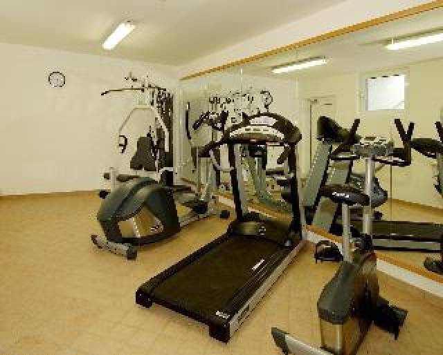 Desportos y Entretenimento