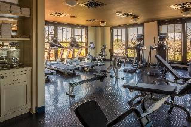 Desportos y Entretenimento