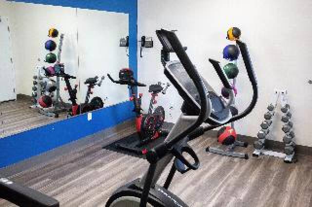 Desportos y Entretenimento