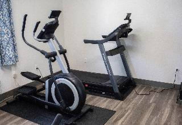 Desportos y Entretenimento