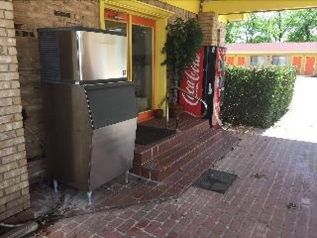 Desportos y Entretenimento