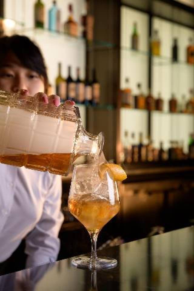 Bar