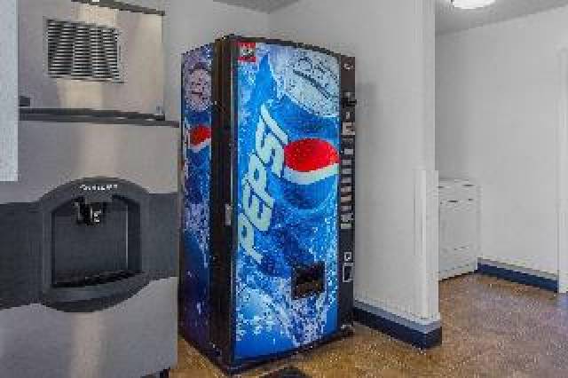 Desportos y Entretenimento