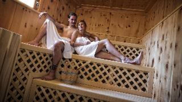 Desportos y Entretenimento