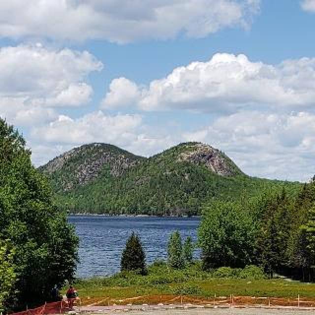 Desportos y Entretenimento