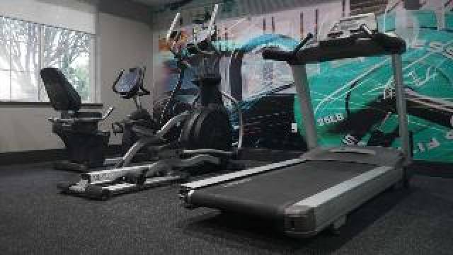 Desportos y Entretenimento