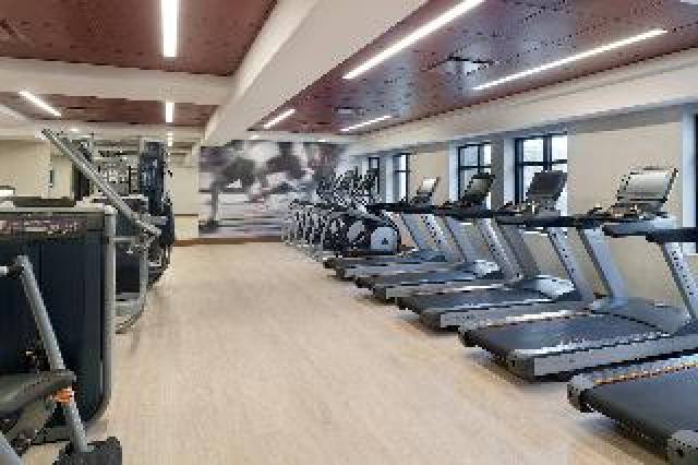 Desportos y Entretenimento