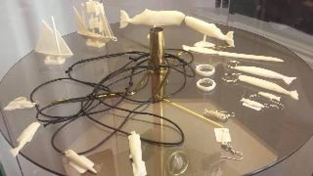 Desportos y Entretenimento