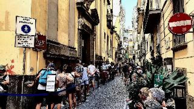 Desportos y Entretenimento