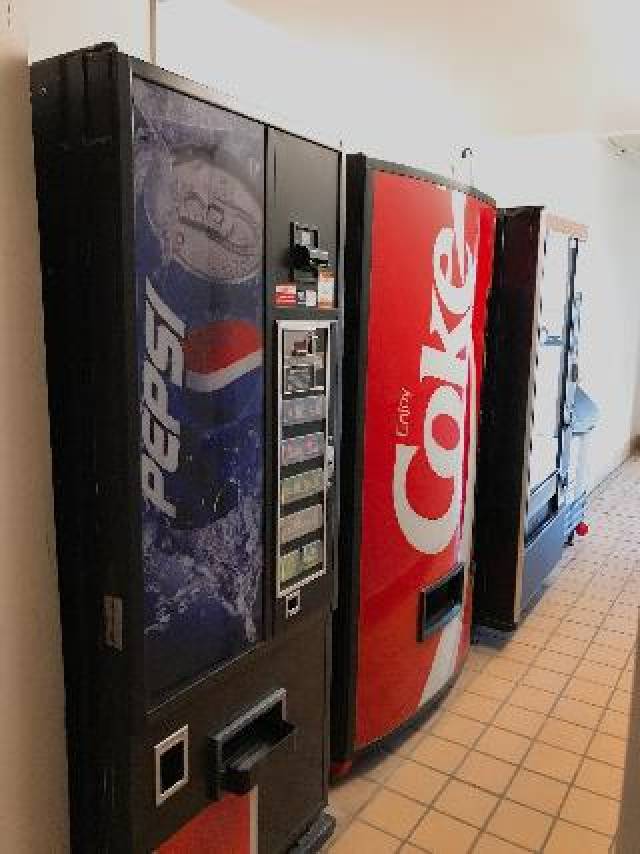 Desportos y Entretenimento