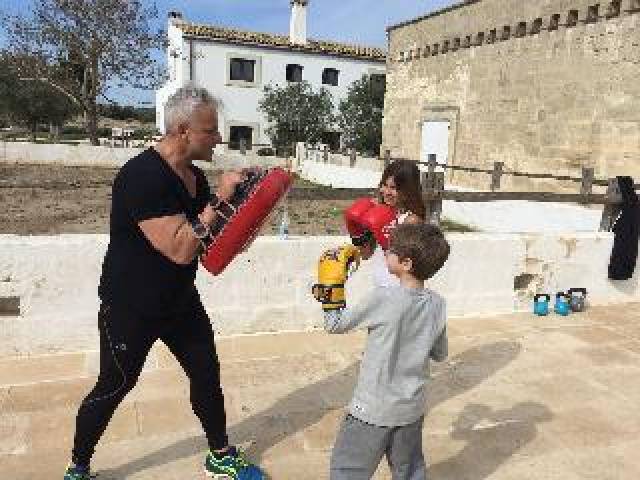 Desportos y Entretenimento