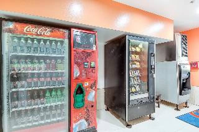 Desportos y Entretenimento