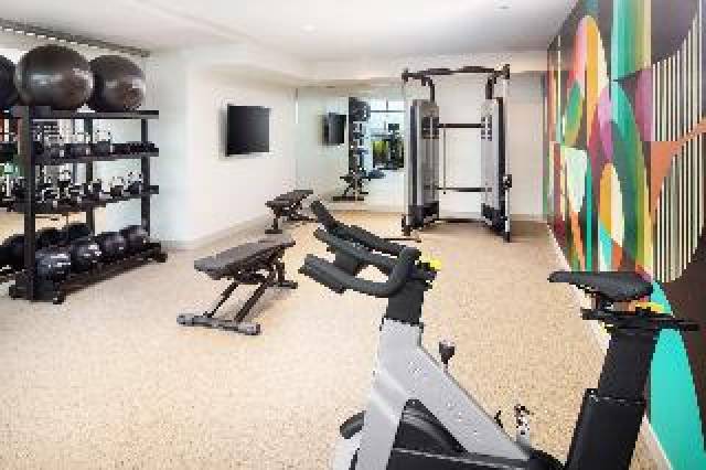 Desportos y Entretenimento