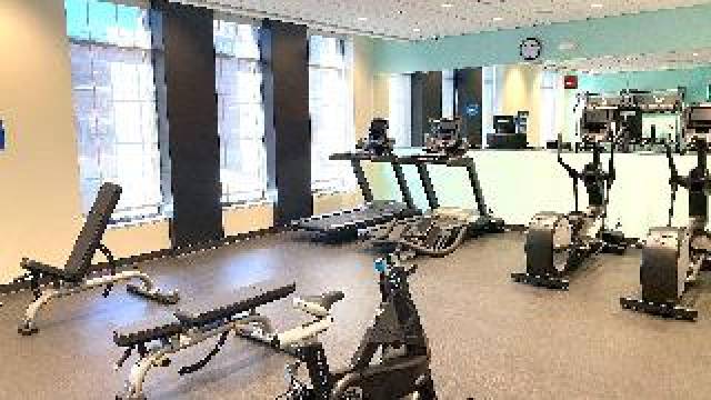 Desportos y Entretenimento