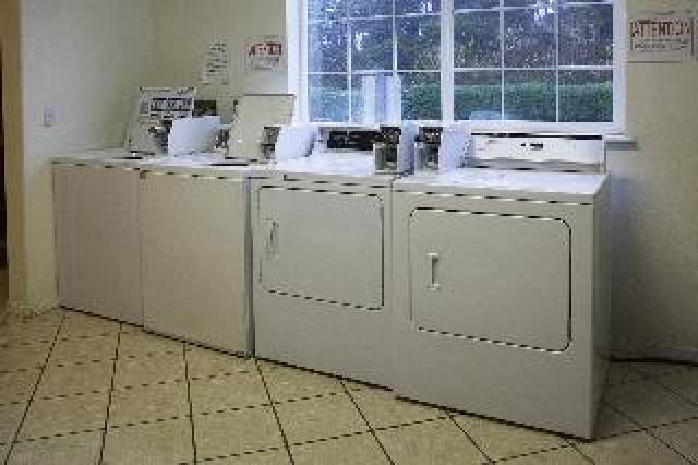 Desportos y Entretenimento