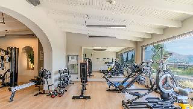 Desportos y Entretenimento