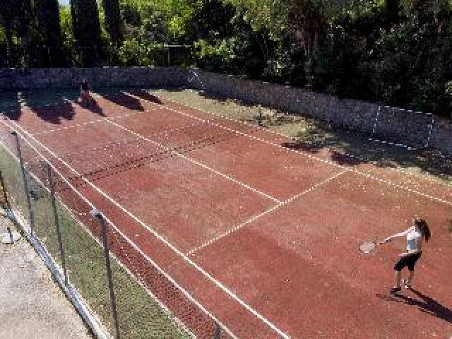 Desportos y Entretenimento