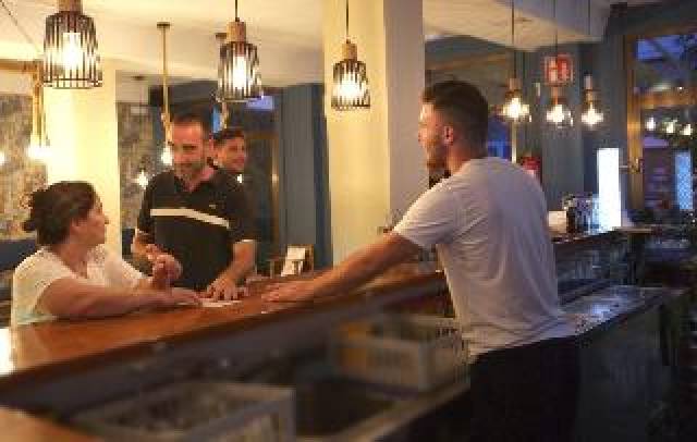 Bar