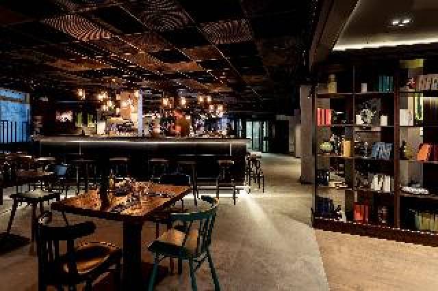 Bar