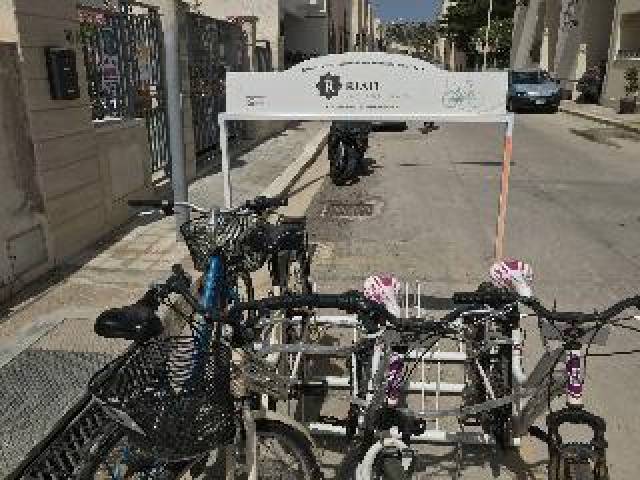 Desportos y Entretenimento