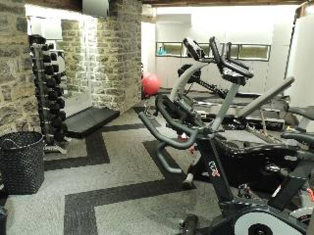 Desportos y Entretenimento