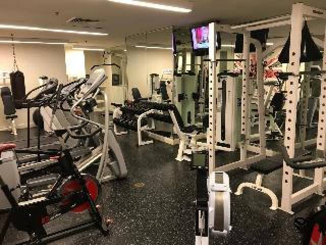 Desportos y Entretenimento