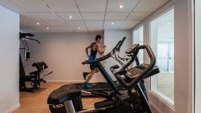 Desportos y Entretenimento