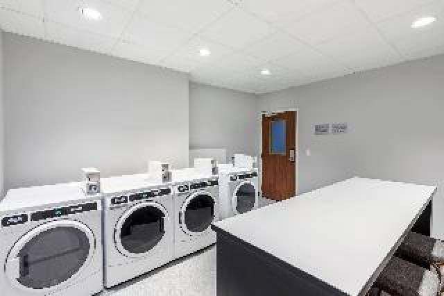 Desportos y Entretenimento