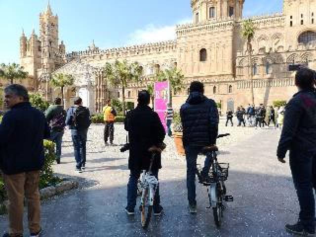 Desportos y Entretenimento